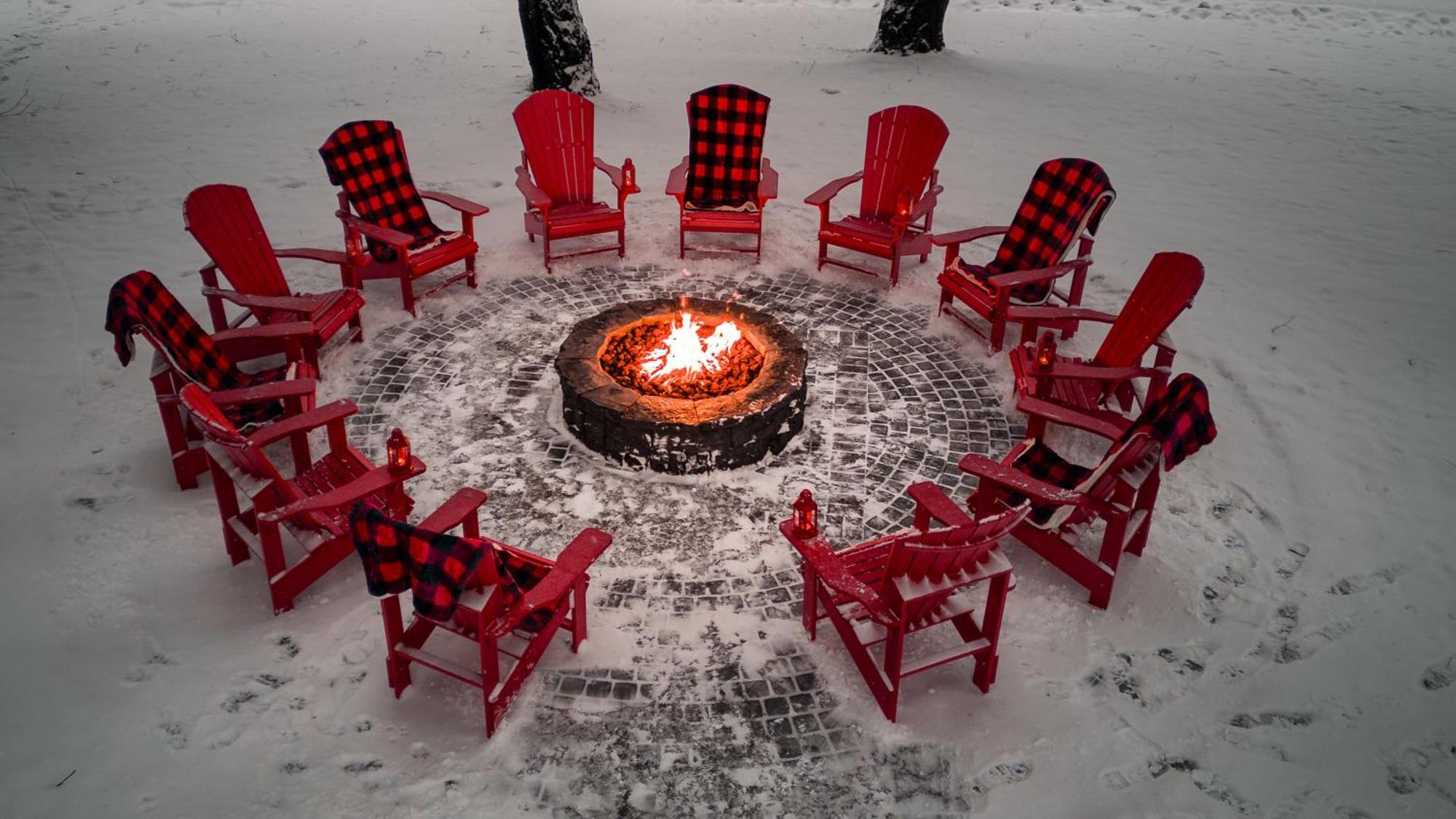 Ridgeview Resort Radium Hot Springs Esterno foto