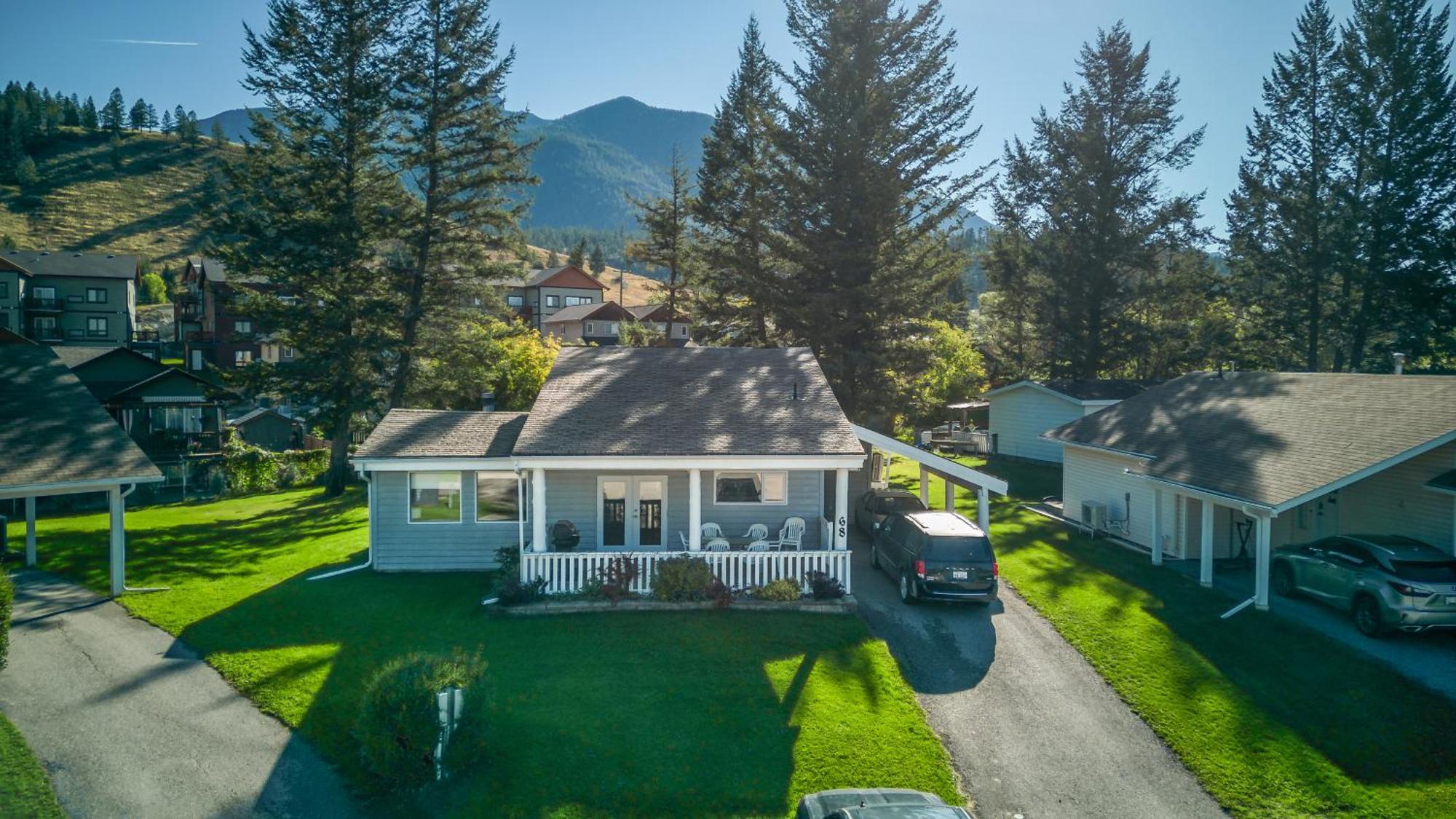 Ridgeview Resort Radium Hot Springs Esterno foto