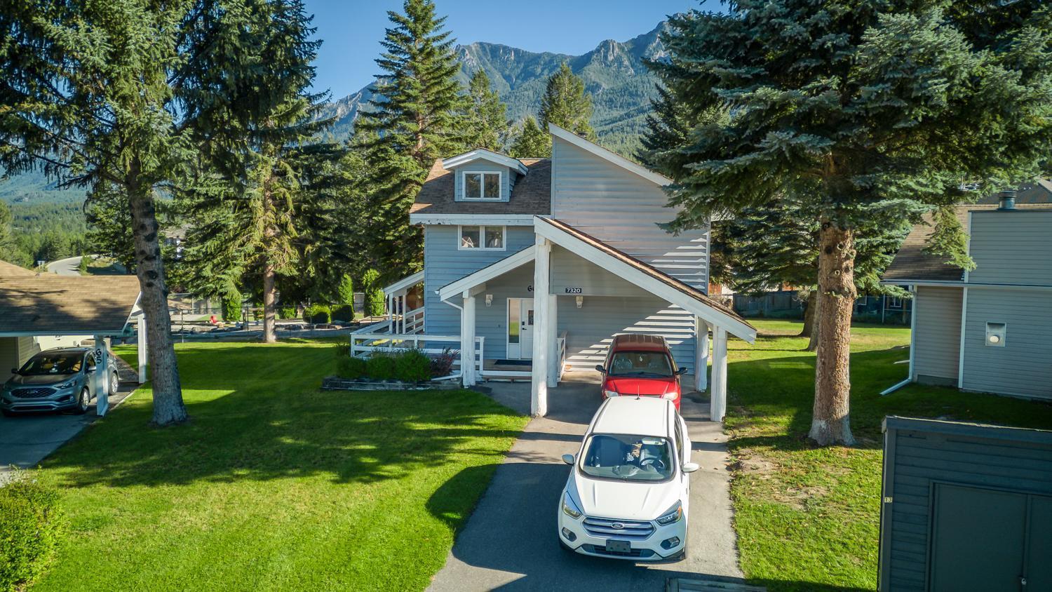 Ridgeview Resort Radium Hot Springs Esterno foto